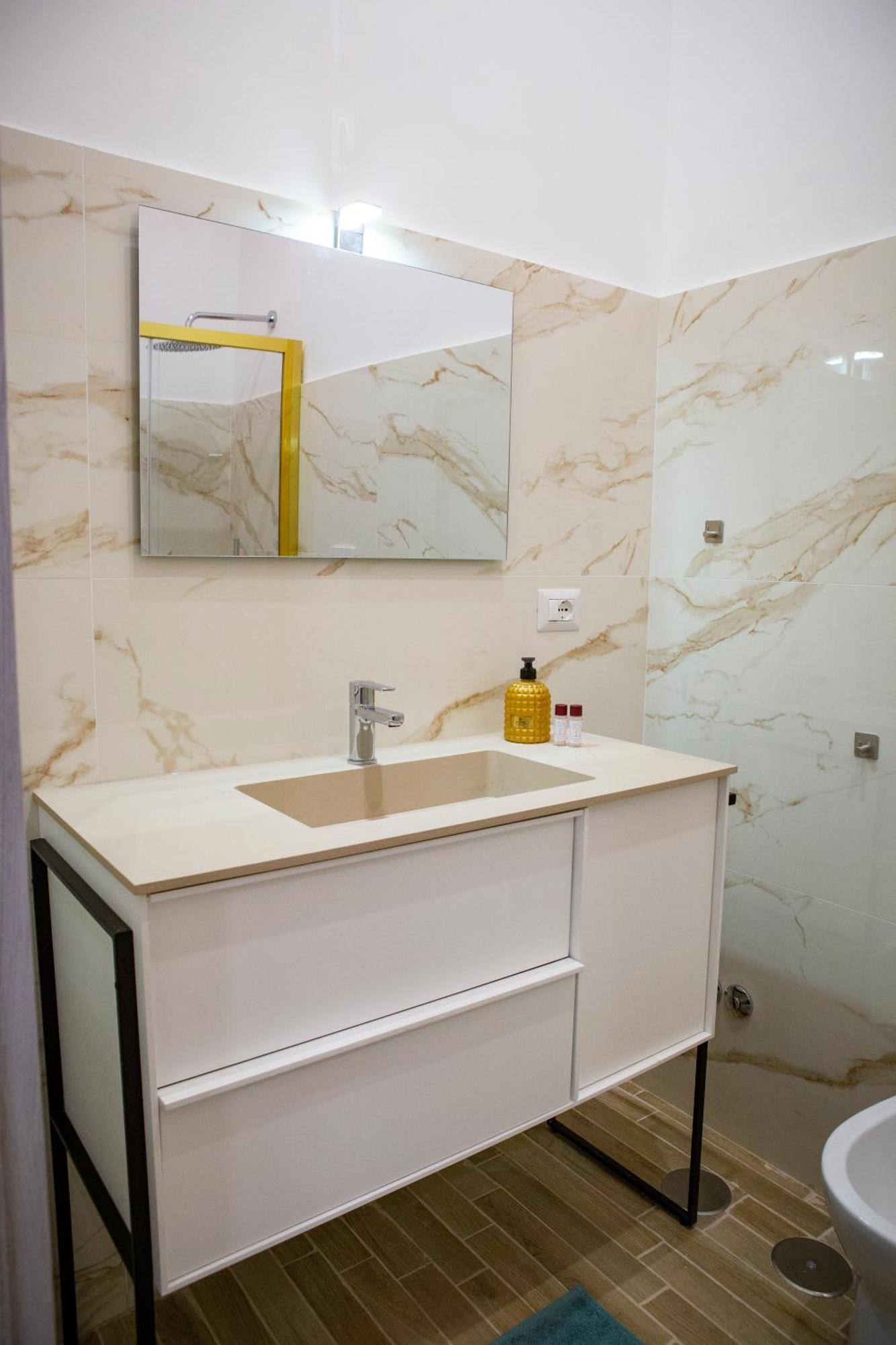 Bed and breakfast Napoli Skyport Extérieur photo